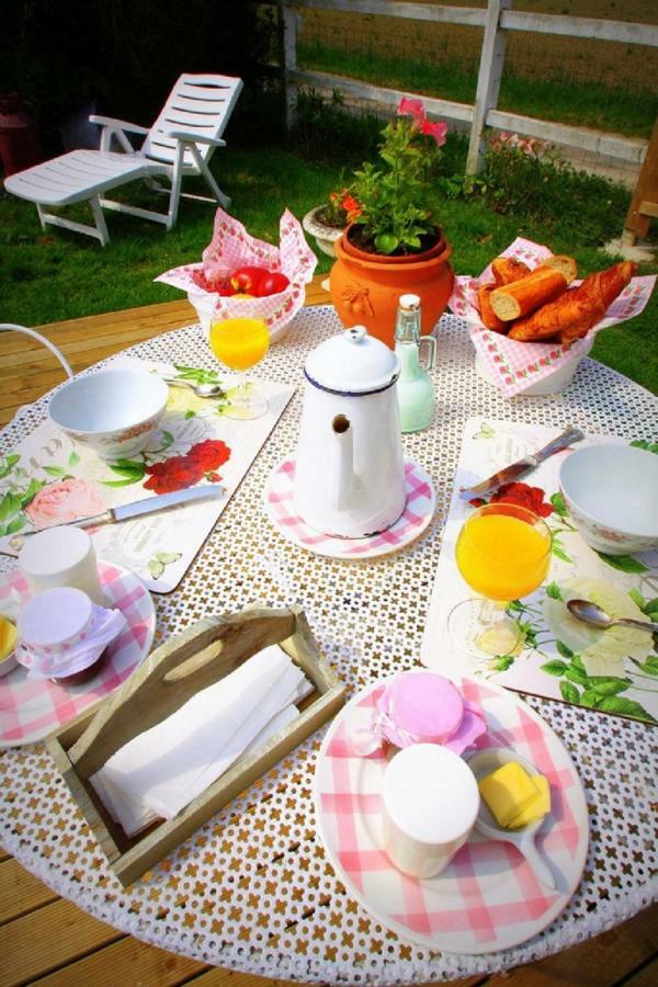 Les Roulottes Des Songes De L'Authie Bed & Breakfast Boufflers Eksteriør bilde